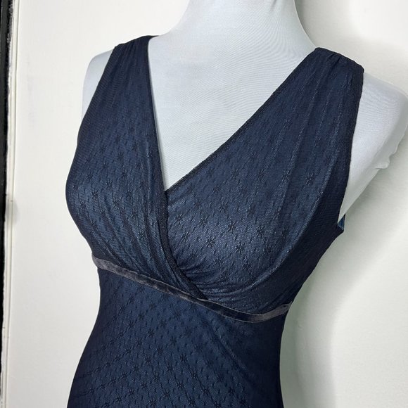 Ann Taylor Petites V-Neck Sleeveless Blouse Size XSP - Picture 4 of 9